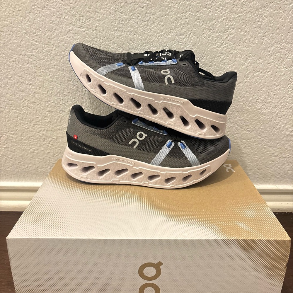 NEW ON CLOUD ECLIPSE BLACK FROST SIZE 10 WOMEN’S ON CLOUD RUNNING SHOES SIZE 10